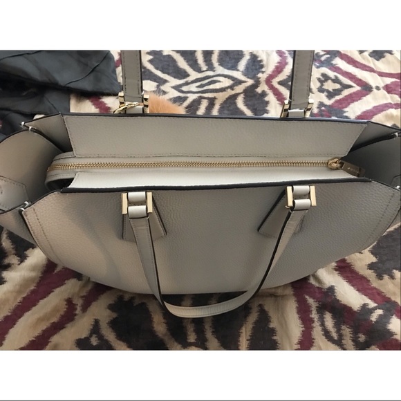 Michael Kors Kimberly 3-in-1 Tote Set - Picture 4 of 8